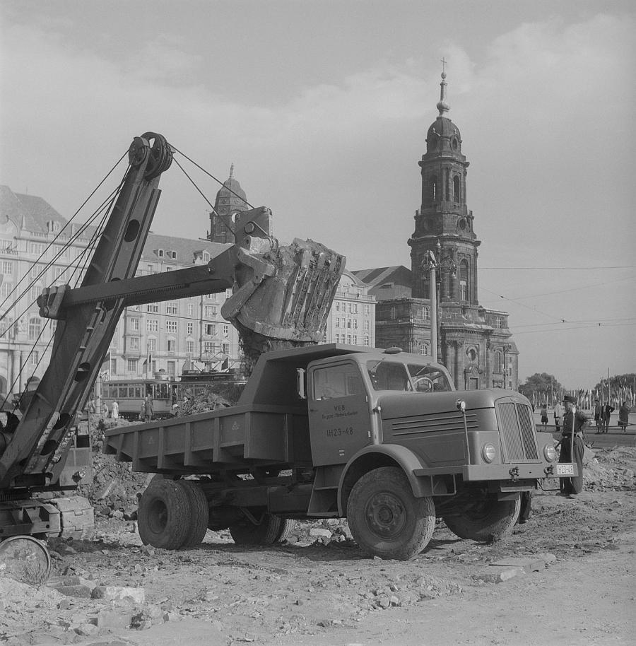  IFA H6 Hinterkipper 1952 года  (фото 1 из 1)